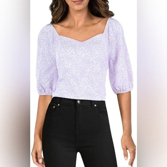 Riley & Rae Tops - ✨ Riley & Rae ✨Sweatheart Neck Crop Top